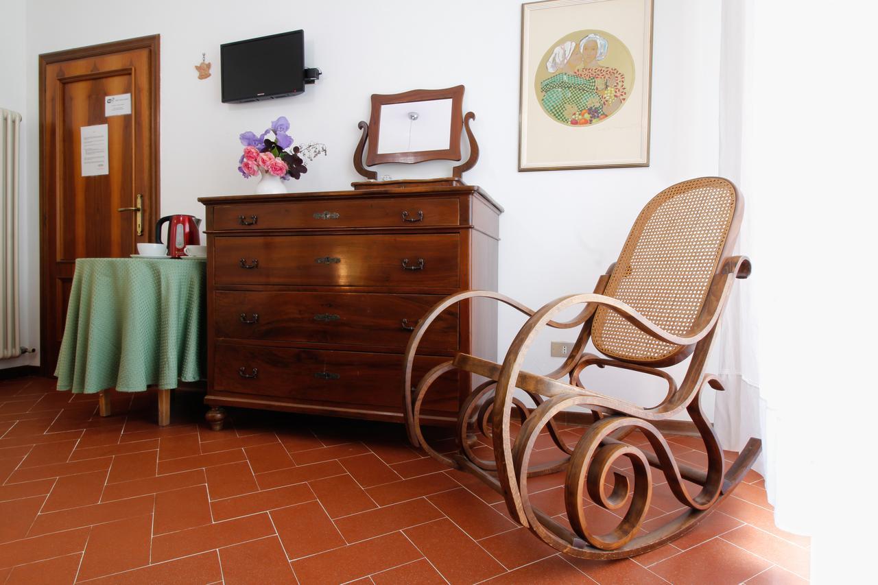 B&B Dimora Morelli Gubbio Exteriör bild